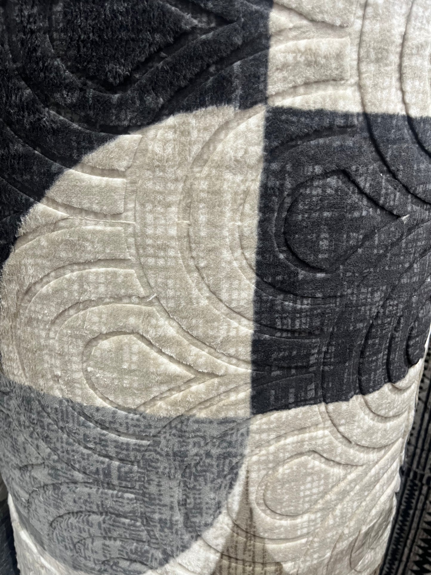 Tapis sur mesure "cercle urbain" Ardasia