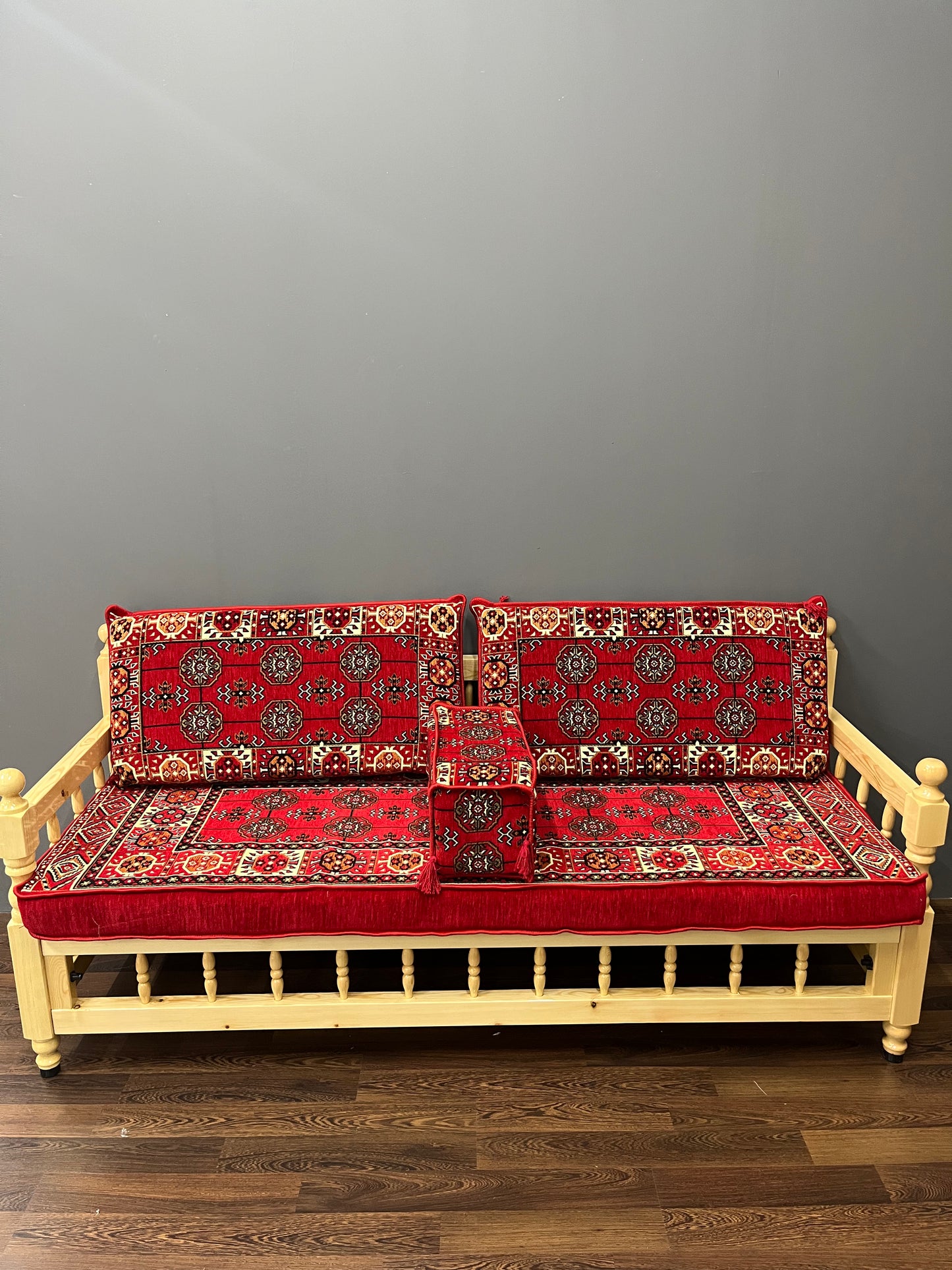 Ensemble salon traditionnel " AFGAN rouge " Ardasia
