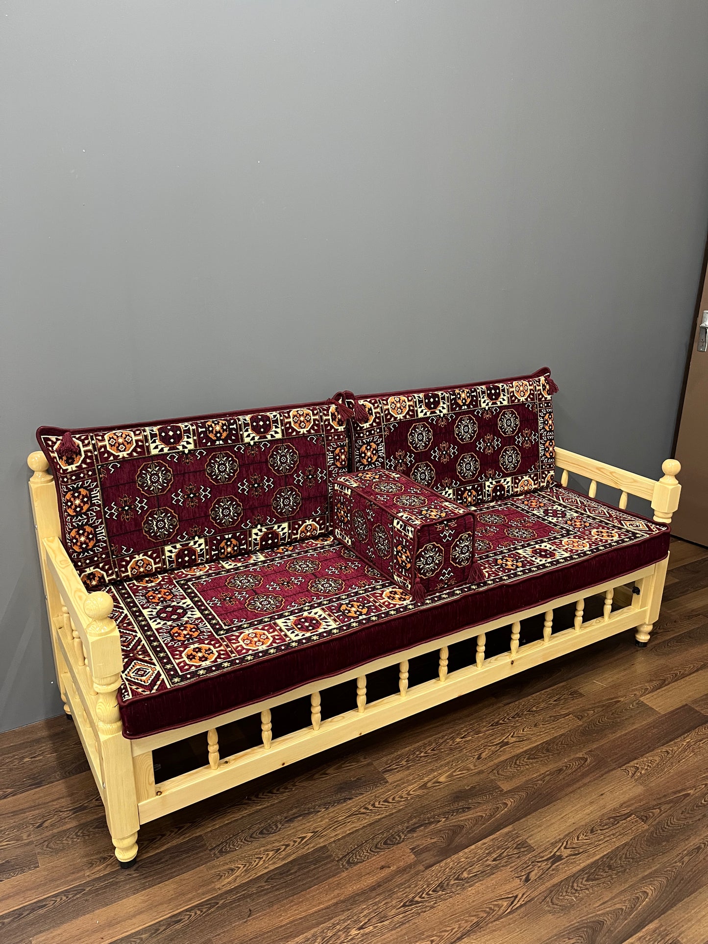 Ensemble salon traditionnel " AFGAN Bordeaux " Ardasia