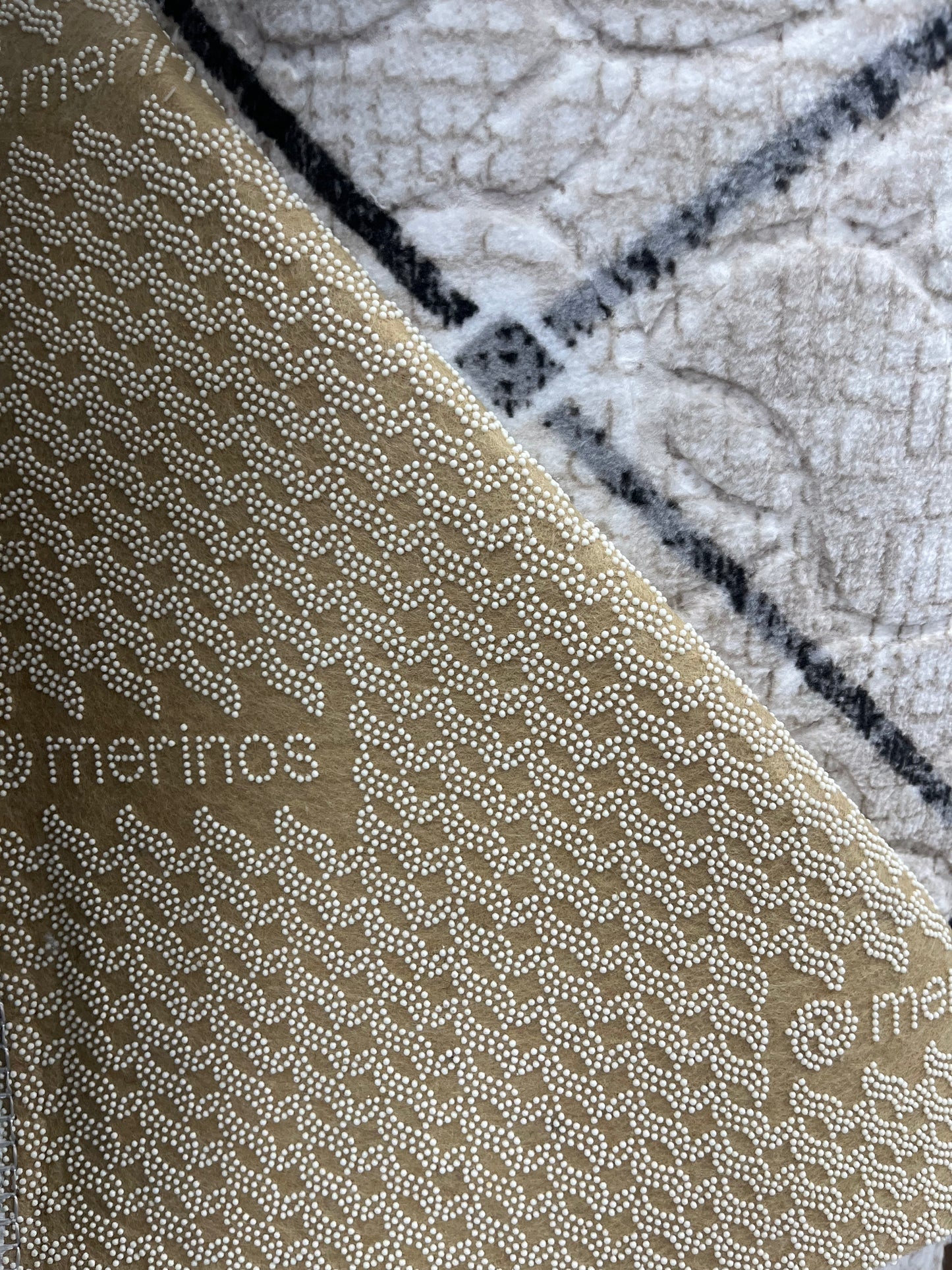 Tapis sur mesure "noeud" Ardasia