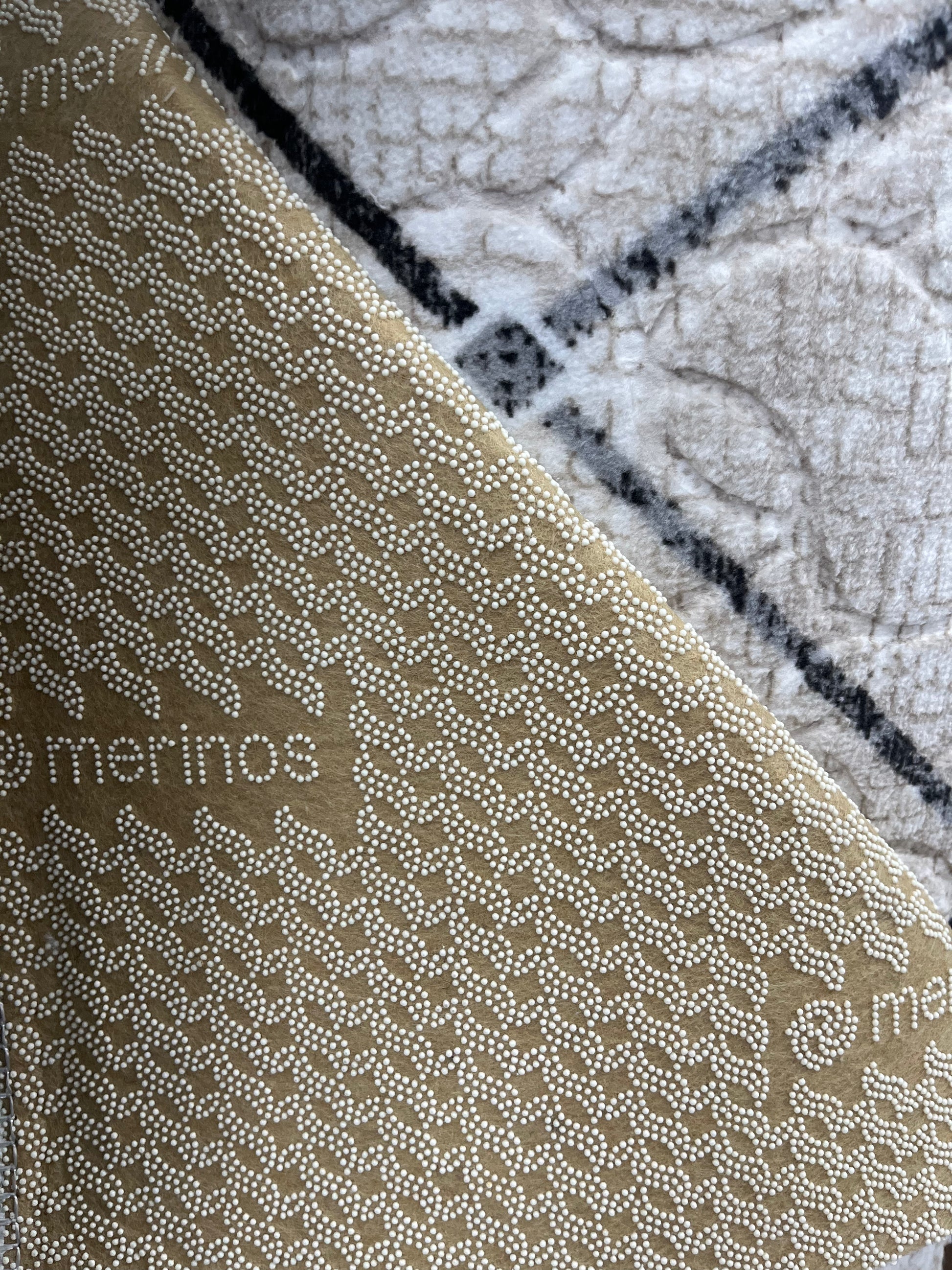 Tapis sur mesure "noeud" Ardasia