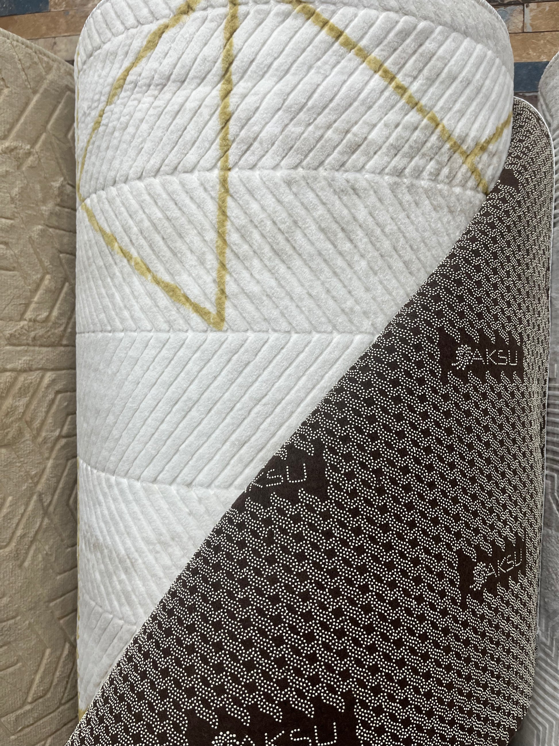 Tapis sur mesure "abstrait dorée" Ardasia