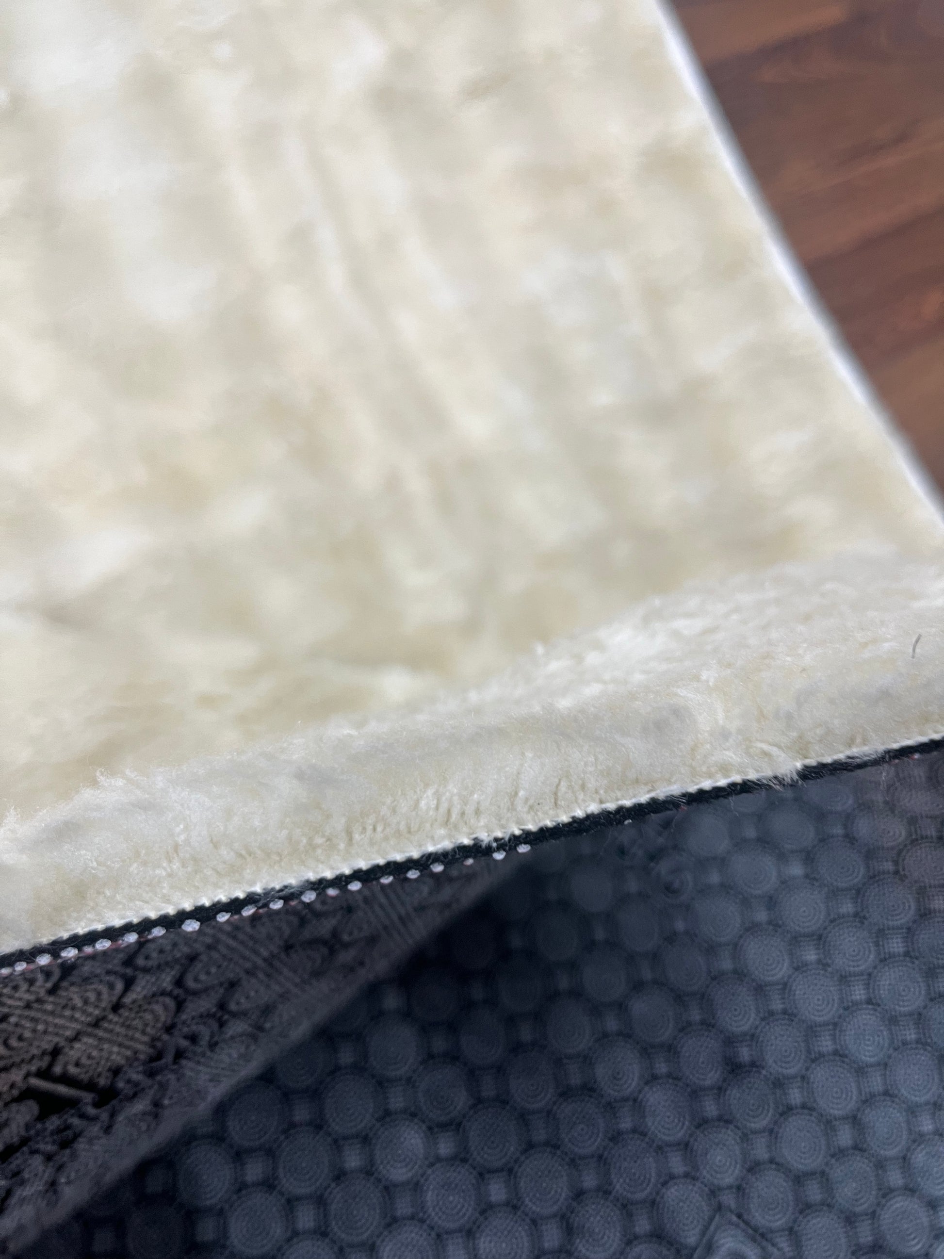 Tapis sur mesure " Shaggy bubble beige" Ardasia