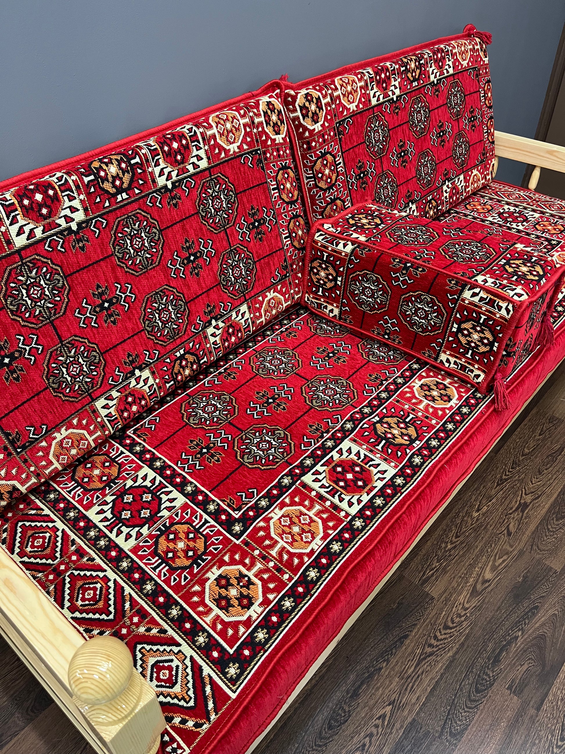 Ensemble salon traditionnel " AFGAN rouge " Ardasia